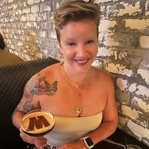 Meet your Posher, Christopher